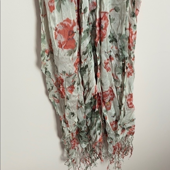 Scarf - Picture 3 of 4